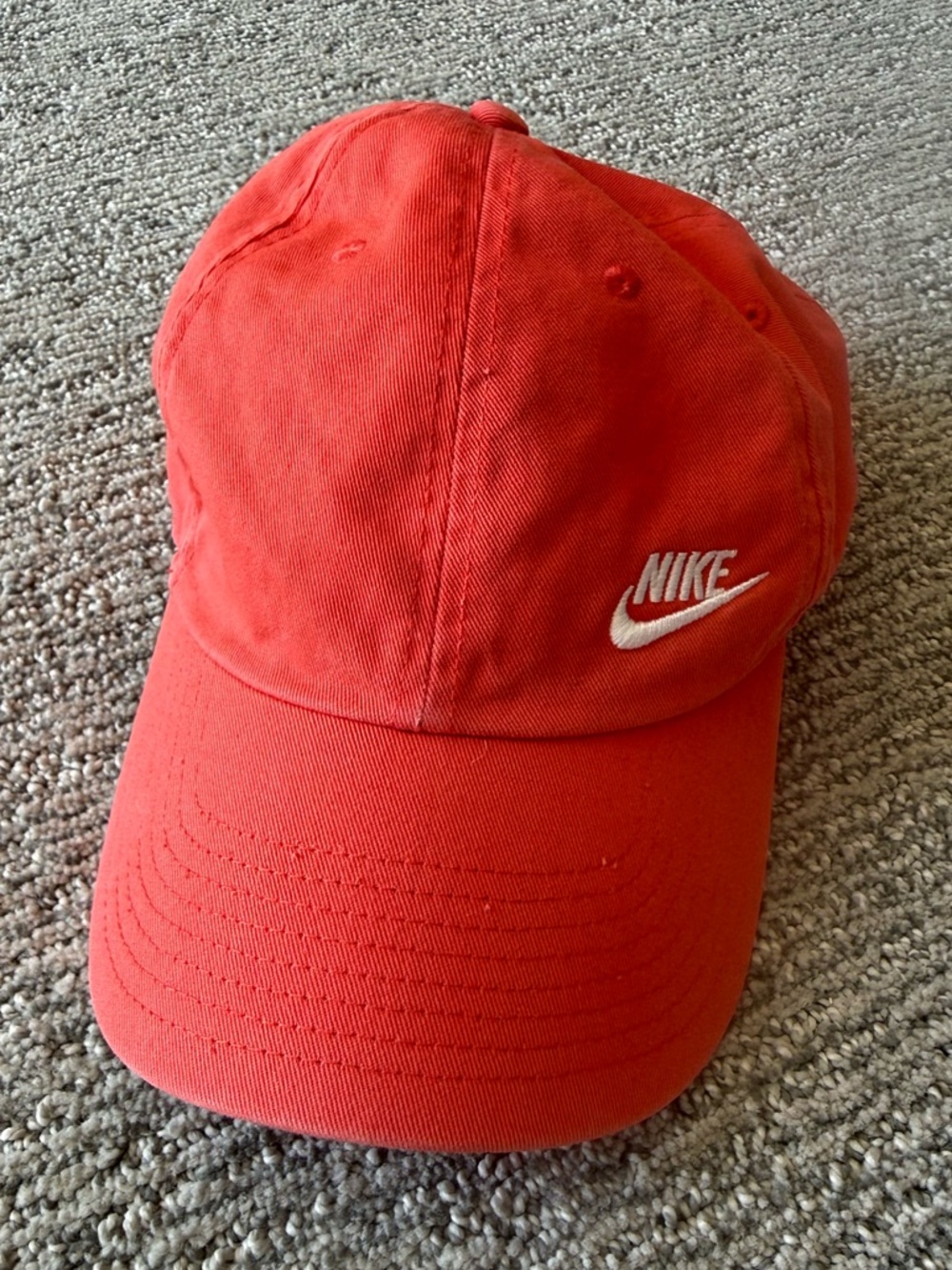 Summer Nike Baseball Cap Coral Heritage 86 OS